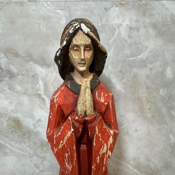 Religious Woman In Prayer Virgin Mary Praying Folk Art Style Faux Wood 15" - Picture 3 of 8